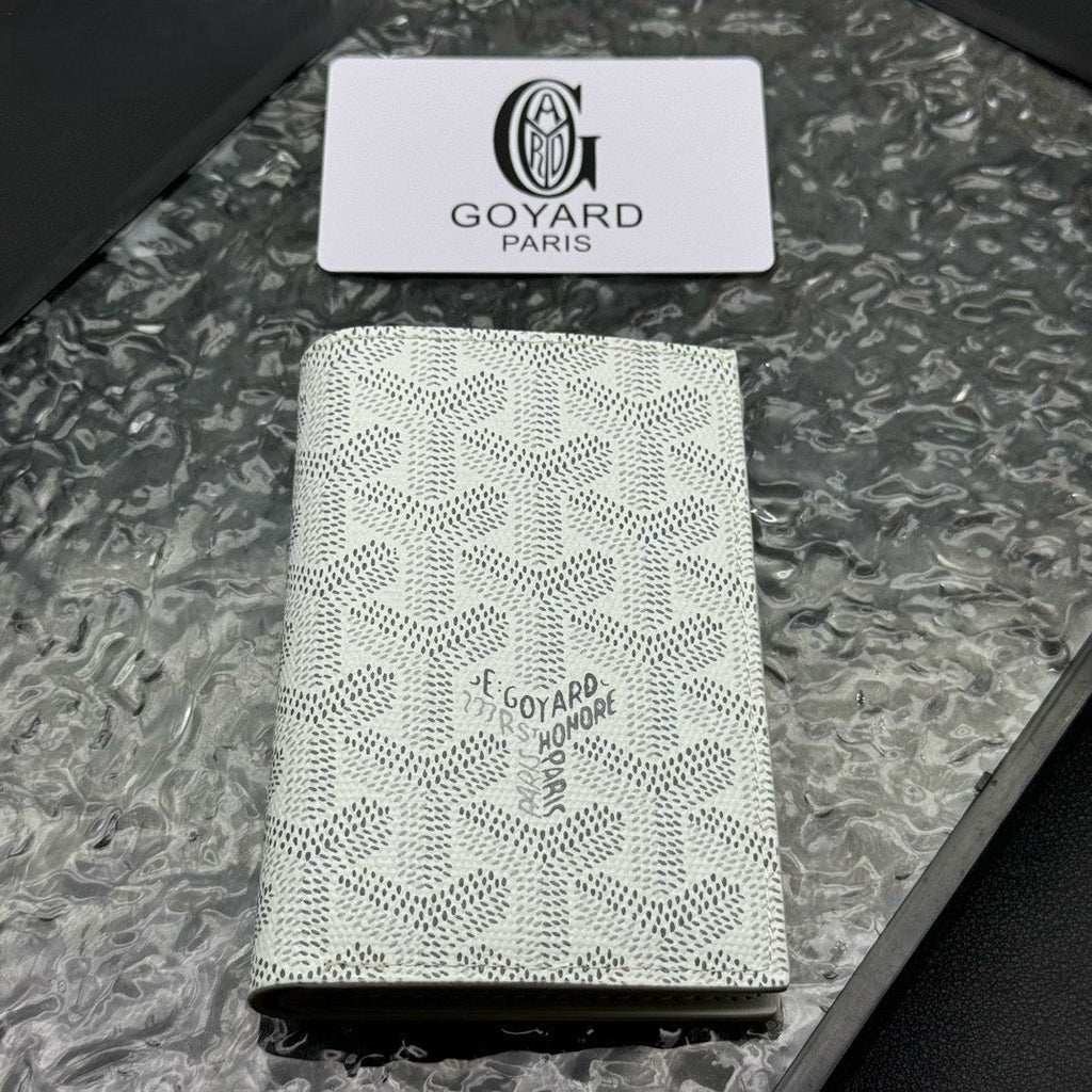 Portable Passport Holder / Card Wallet